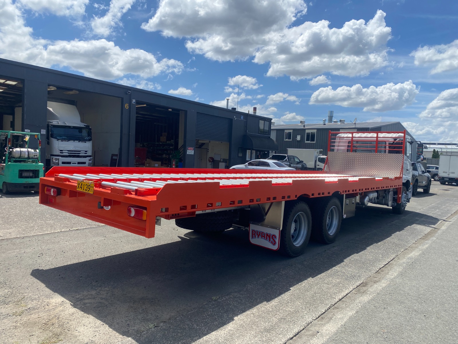Roller Deck truck Cargo Handling Trucks